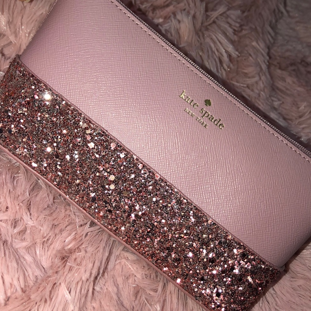 Makeup bag